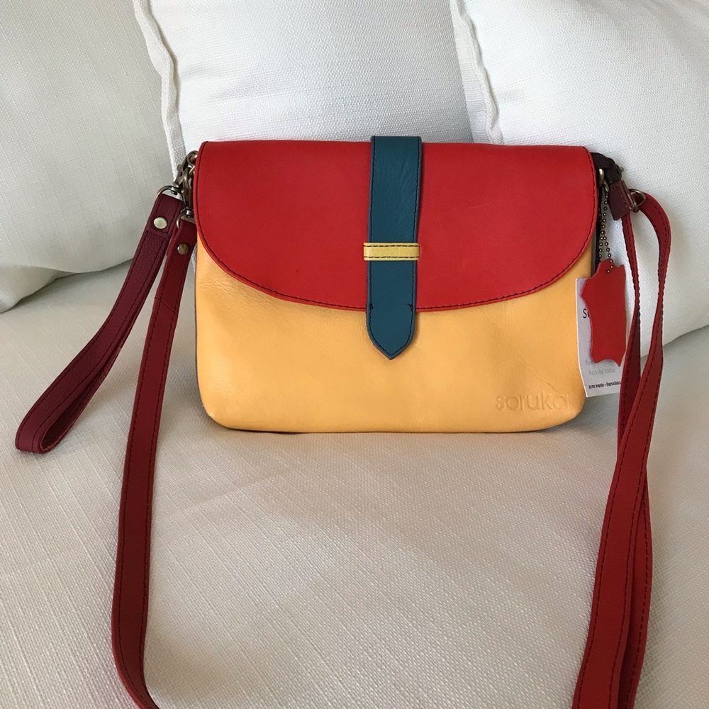 Soruka Leather Crossbody Wristlet Purse Bag